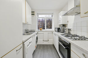 Photo 16- click for photo gallery